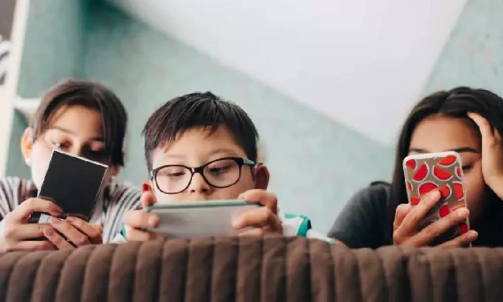 Back To School, Phone In Hand?_1