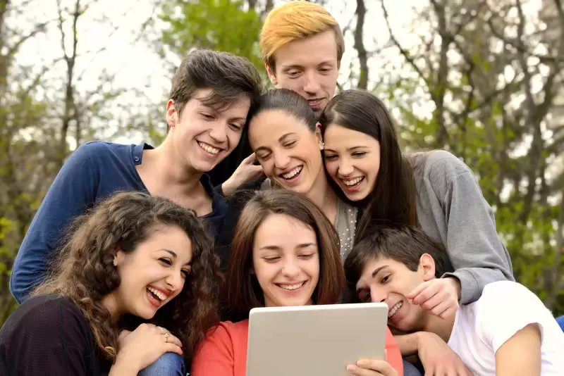 How Can Families Get Free Tablets_1